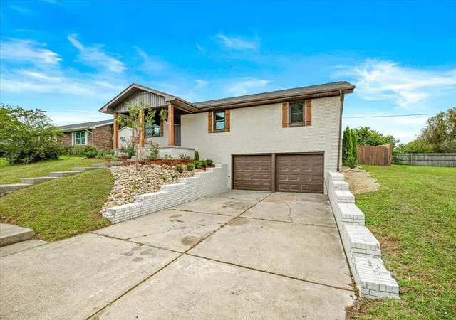 Photo 1 of Sale Pending at 1018 Cardinal Dr, Corbin, KY 40701 | MLS# 26027239 | Listing updated on 2026-10-09