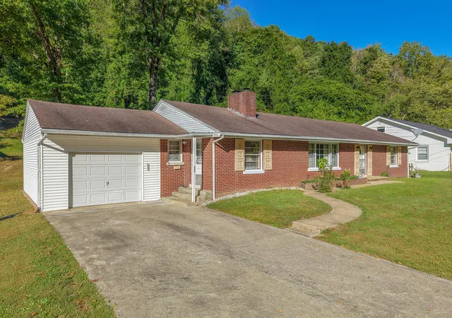 Photo 1 of Sale Pending at 485 N Wilson Ave, Morehead, KY 40351 | MLS# 26027271 | Listing updated on 2026-10-13