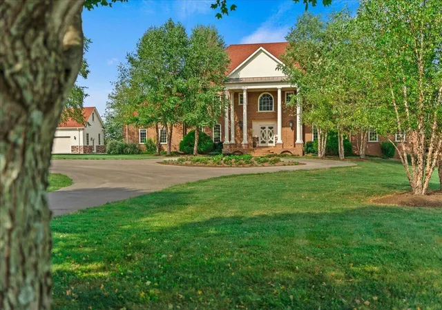 Photo 2 of Mansion for sale at 1701 Sahalee Dr, Lexington, KY 40511 | MLS# 26027280 | Listing updated on 2026-10-13