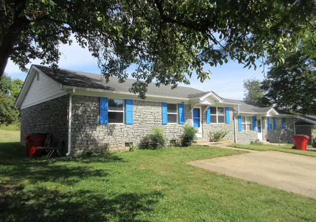 Photo 1 of Multi family home for sale at 528 530 Shenandoah Dr, Frankfort, KY 40601 | MLS# 26027290 | Listing updated on 2026-10-13