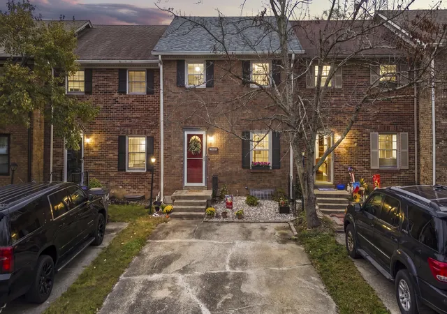 Townhouse for sale at 3593 Laredo Dr, Lexington, KY 40517 | MLS# 26027886