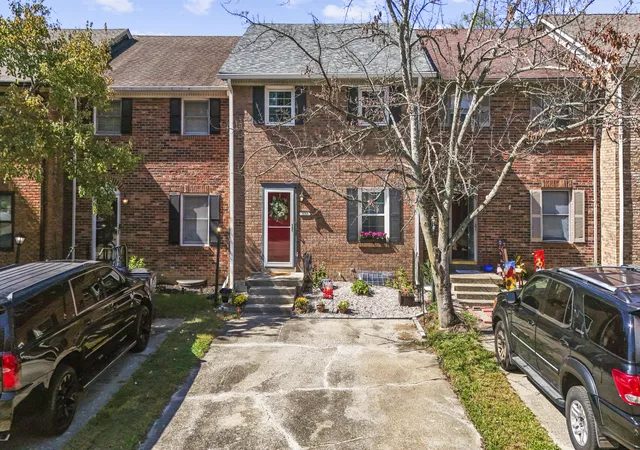Photo 2 of Townhouse for sale at 3593 Laredo Dr, Lexington, KY 40517 | MLS# 26027886 | Listing updated on 2026-10-13