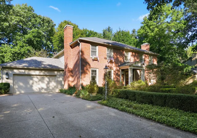 Photo 2 of Single family home for sale at 609 Teakwood Dr, Lexington, KY 40502 | MLS# 26027824 | Listing updated on 2026-10-23
