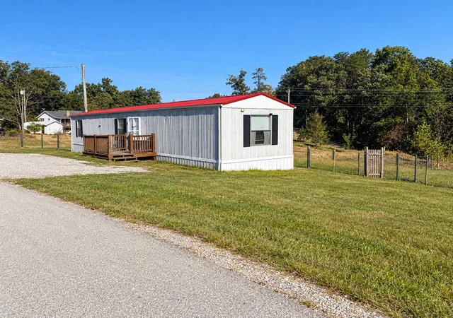 Photo 1 of Single family home for sale at 645 Charlie Abney Rd, Berea, KY 40403 | MLS# 26027413 | Listing updated on 2026-10-16