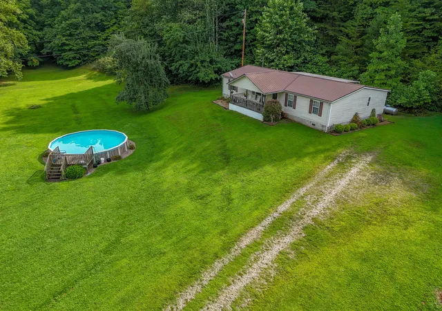 Photo 1 of Single family home for sale at 22825 Us 60, Olive Hill, KY 41164 | MLS# 26027685 | Listing updated on 2026-10-21