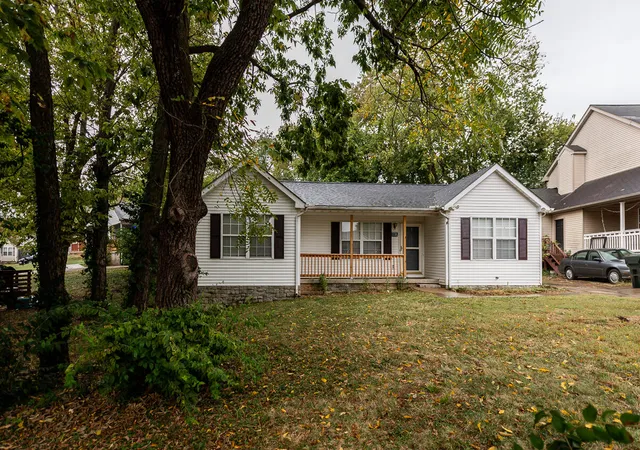 Photo 1 of Single family home for sale at 176 Williamsburg Ln, Georgetown, KY 40324 | MLS# 26027408 | Listing updated on 2026-10-13