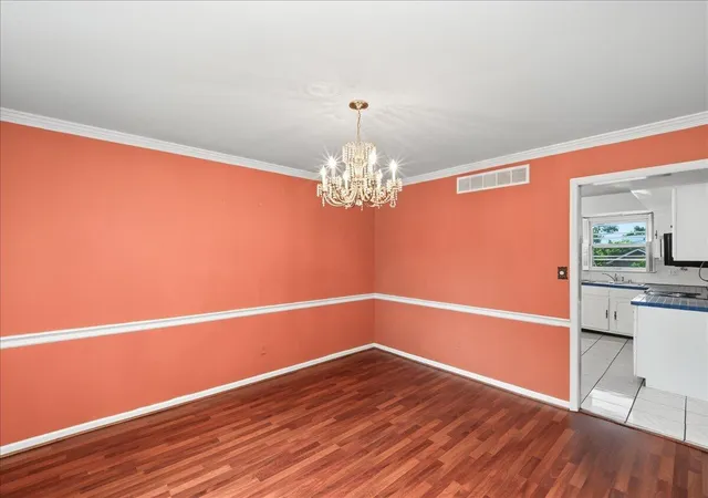 Photo 4 of Sale Pending at 3828 Hapgood Ln, Lexington, KY 40514 | MLS# 26027427 | Listing updated on 2026-10-13