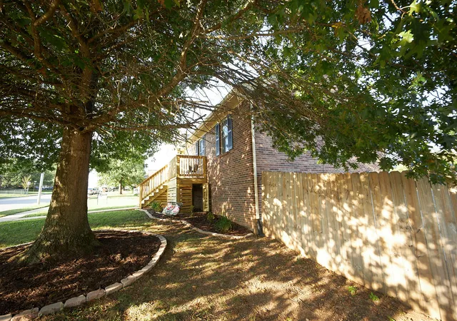 Sale Pending at 801 Woodspointe Way, Wilmore, KY 40390 | MLS# 26027598 | Listing updated on 2026-10-21