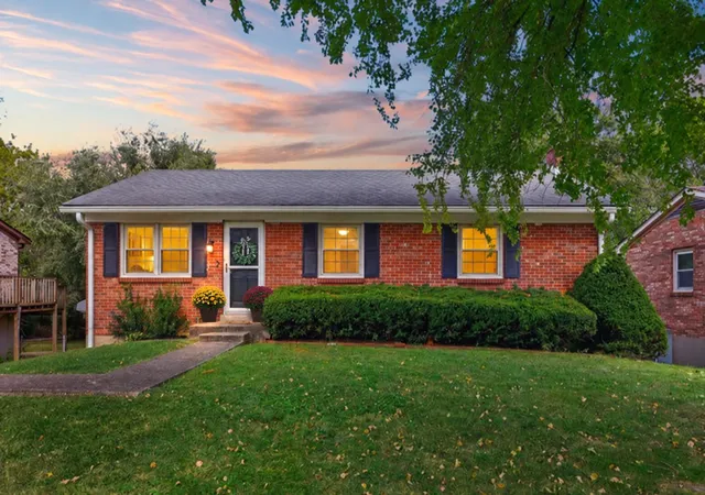 Single family home for sale at 325 E Tiverton Way, Lexington, KY 40517 | MLS# 26027415