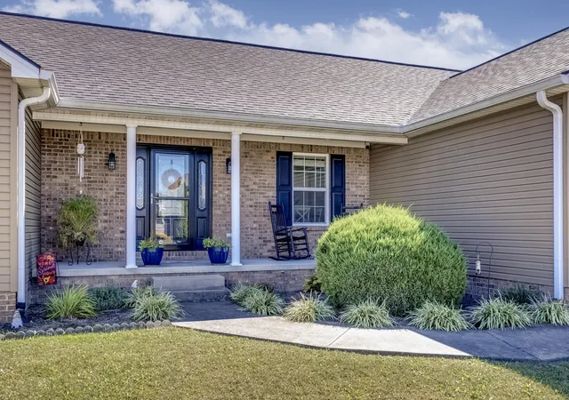 Photo 2 of Single family home for sale at 151 Chandler Dr, Danville, KY 40422 | MLS# 26027789 | Listing updated on 2026-10-22