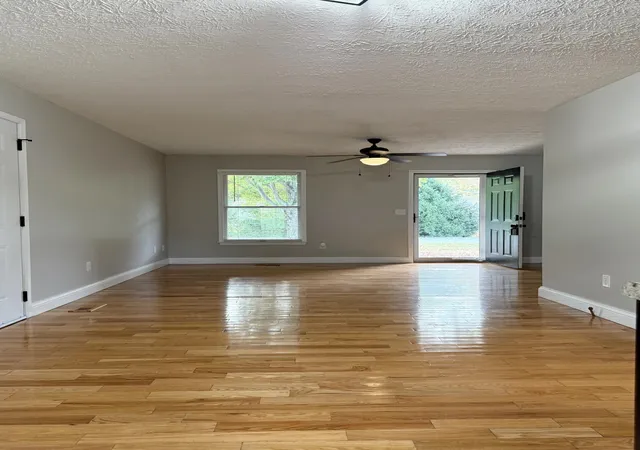Photo 3 of Single family home for sale at 216 Maher Dr, Morehead, KY 40351 | MLS# 26027432 | Listing updated on 2026-10-13