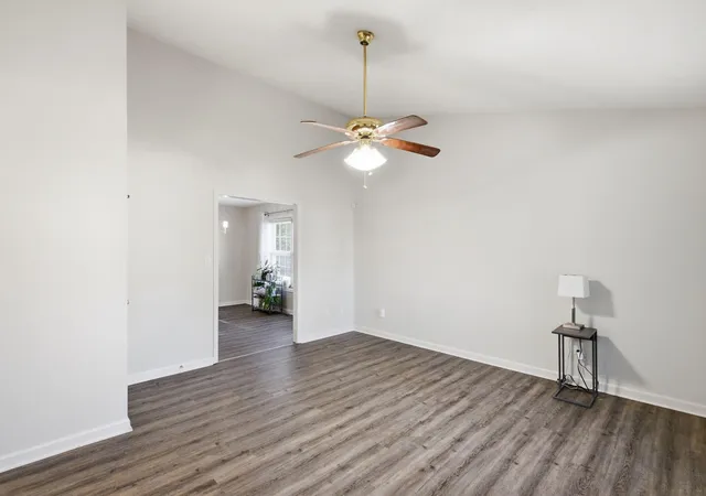 Photo 3 of Sale Pending at 143 S Bold Forbes Blvd, Georgetown, KY 40324 | MLS# 26027677 | Listing updated on 2026-10-13