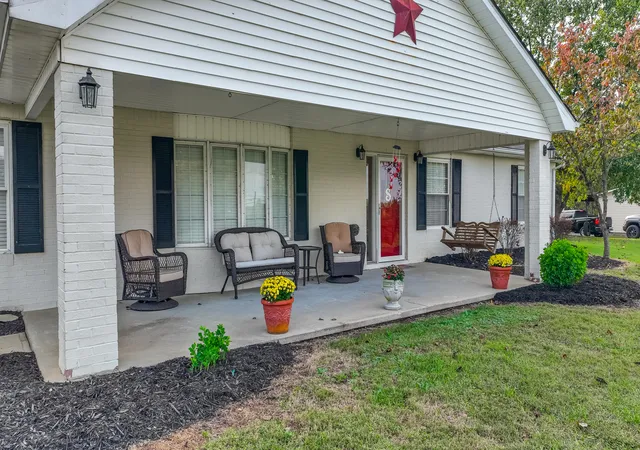 Photo 2 of Single family home for sale at 158 College Hl Rd, Waco, KY 40385 | MLS# 26028843 | Listing updated on 2026-10-25