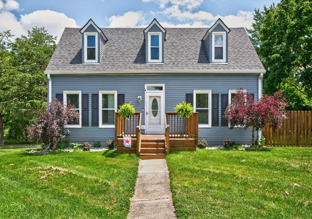 Photo 2 of Single family home for sale at 3905 Sundart Dr, Lexington, KY 40517 | MLS# 26027632 | Listing updated on 2026-10-23