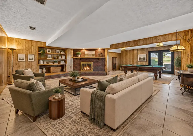 Photo 3 of Sale Pending at 5700 Sulphur Well Rd, Lexington, KY 40509 | MLS# 26027509 | Listing updated on 2026-10-13