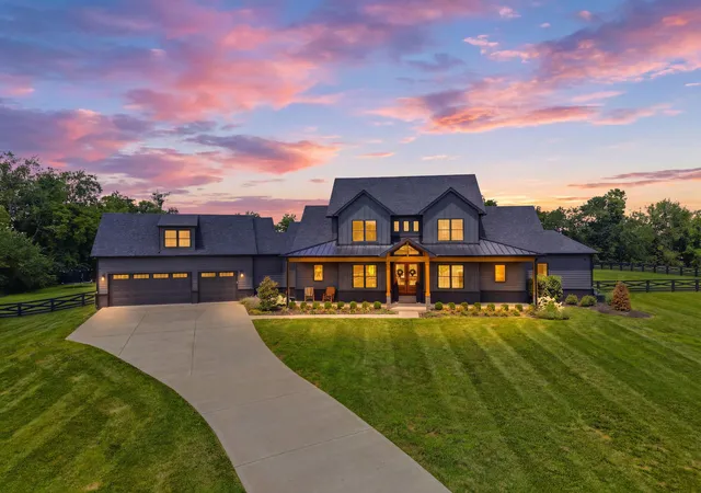 Photo 1 of Mansion for sale at 5039 Combs Fry Rd, Winchester, KY 40391 | MLS# 26028074 | Listing updated on 2026-10-16