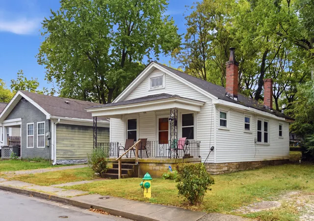 Photo 3 of Sale Pending at 452 Lindberg Dr, Lexington, KY 40508 | MLS# 26027503 | Listing updated on 2026-10-13