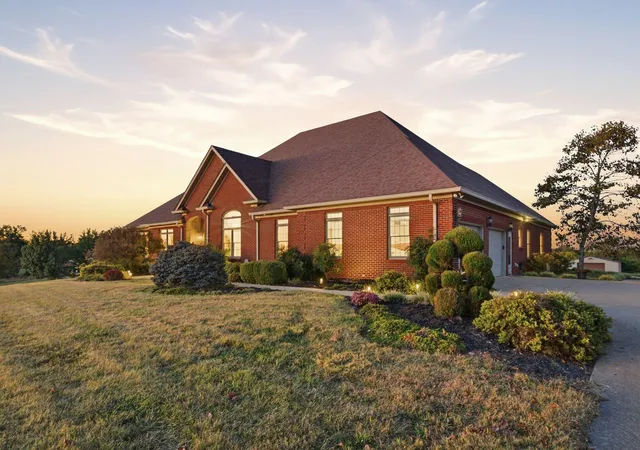 Photo 1 of Single family home for sale at 1701 Chrisman Ml Rd, Nicholasville, KY 40356 | MLS# 26027809 | Listing updated on 2026-10-19
