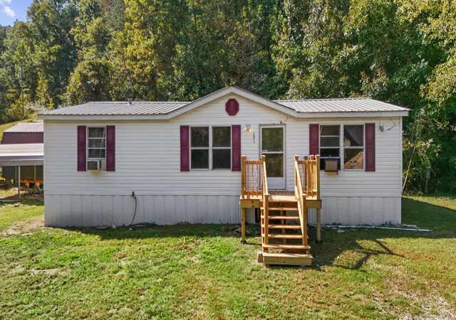 Photo 1 of Single family home for sale at 191 Pleasant, Morehead, KY 40351 | MLS# 26027506 | Listing updated on 2026-10-22