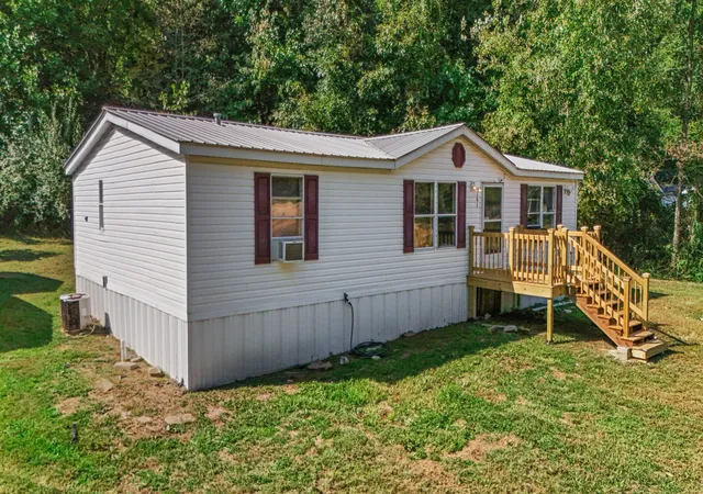 Photo 2 of Single family home for sale at 191 Pleasant, Morehead, KY 40351 | MLS# 26027506 | Listing updated on 2026-10-22