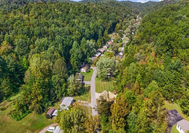 Photo 4 of Single family home for sale at 191 Pleasant, Morehead, KY 40351 | MLS# 26027506 | Listing updated on 2026-10-22