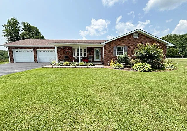 Single family home for sale at 315 Keisha Vickers Rd, Mc Kee, KY 40447 | MLS# 26027547