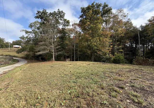 Land for sale at 189 King Cemetery Rd, Irvine, KY 40336 | MLS# 26027673