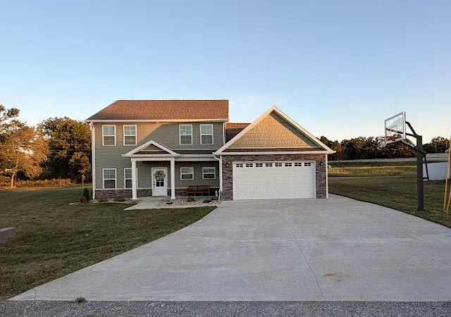 Single family home for sale at 28 Fieldstone Cir, Cadiz, KY 42211 | MLS# 26027767