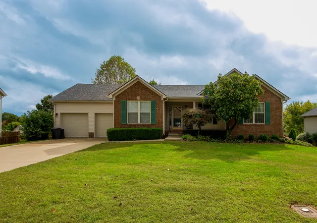 Photo 1 of Sale Pending at 285 Rose Dr, Winchester, KY 40391 | MLS# 26028699 | Listing updated on 2026-10-21