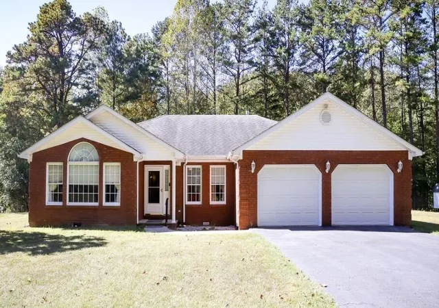 Single family home for sale at 429 Colony Rd, Manchester, KY 40962 | MLS# 26027678