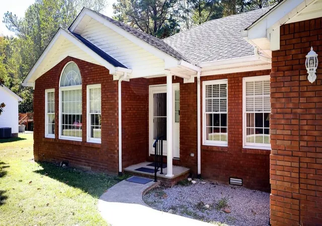Photo 2 of Single family home for sale at 429 Colony Rd, Manchester, KY 40962 | MLS# 26027678 | Listing updated on 2026-10-13