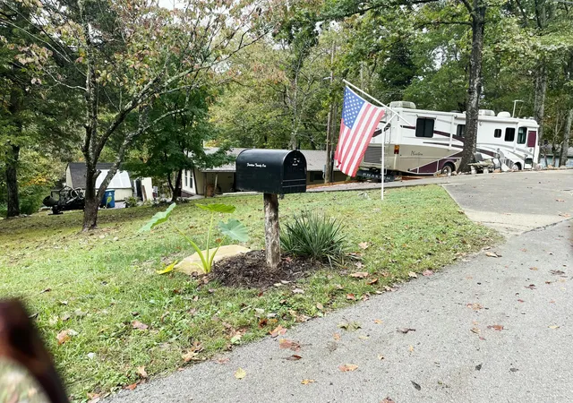 Photo 1 of Single family home for sale at 1421 Beaver Lake Rd, Lawrenceburg, KY 40342 | MLS# 26028256 | Listing updated on 2026-10-27