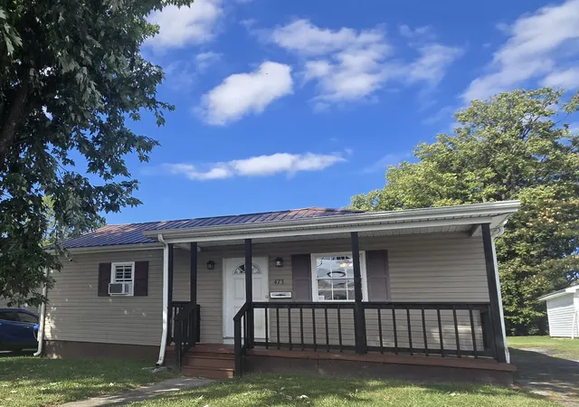 Photo 1 of Sale Pending at 473 E Office St, Harrodsburg, KY 40330 | MLS# 26027605 | Listing updated on 2026-10-15