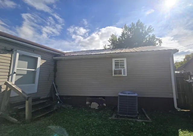 Photo 3 of Sale Pending at 473 E Office St, Harrodsburg, KY 40330 | MLS# 26027605 | Listing updated on 2026-10-15