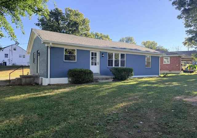 Photo 2 of Sale Pending at 203 Cowden Ct, Lancaster, KY 40444 | MLS# 26027609 | Listing updated on 2026-10-13