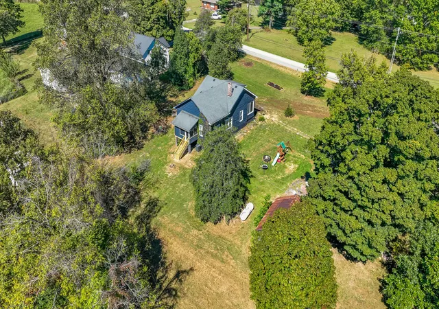 Photo 1 of Single family home for sale at 682 Copperhead Rd, Paint Lick, KY 40461 | MLS# 26027615 | Listing updated on 2026-10-13