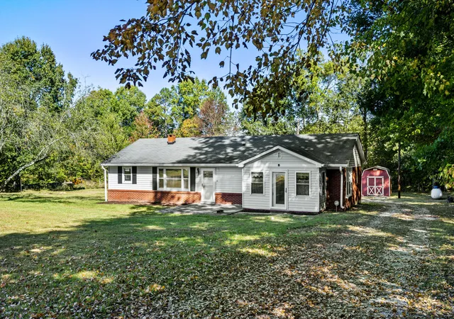 Photo 1 of Single family home for sale at 395 Lower Spruce Rd, Jeffersonville, KY 40337 | MLS# 26028024 | Listing updated on 2026-10-19