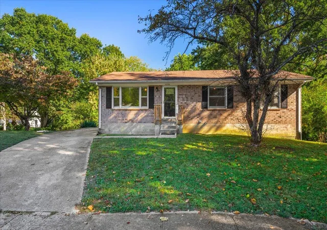 Photo 2 of Sale Pending at 3276 Mount Foraker Dr, Lexington, KY 40515 | MLS# 26027675 | Listing updated on 2026-10-13