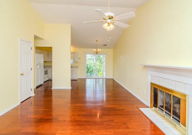 Photo 2 of Single family home for sale at 3541 Cave Hl Pl, Lexington, KY 40513 | MLS# 26027627 | Listing updated on 2026-10-19