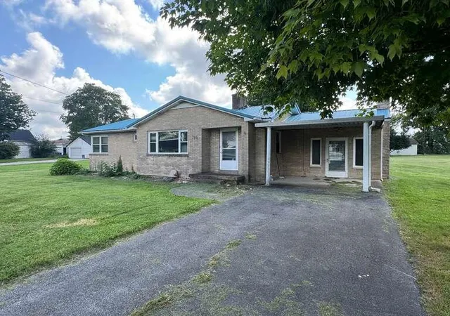 Photo 1 of Single family home for sale at 716 Stanford St, Science Hill, KY 42553 | MLS# 26027626 | Listing updated on 2026-10-29
