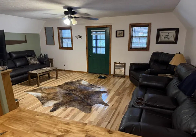 Photo 3 of Single family home for sale at 225 Blackoak Rd, Wellington, KY 40387 | MLS# 26028222 | Listing updated on 2026-10-21