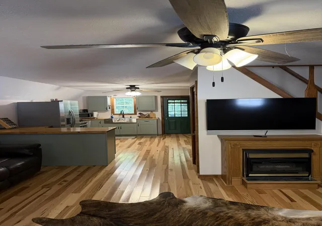 Photo 4 of Single family home for sale at 225 Blackoak Rd, Wellington, KY 40387 | MLS# 26028222 | Listing updated on 2026-10-21