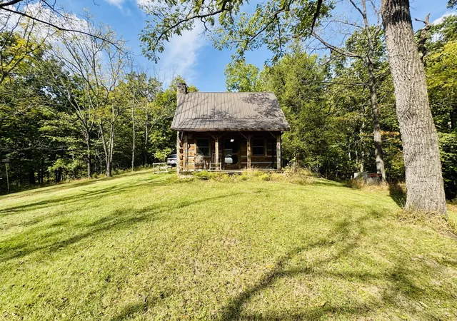 Photo 1 of Single family home for sale at 1320 Mudlick Rd, Lawrenceburg, KY 40342 | MLS# 26028710 | Listing updated on 2026-10-29