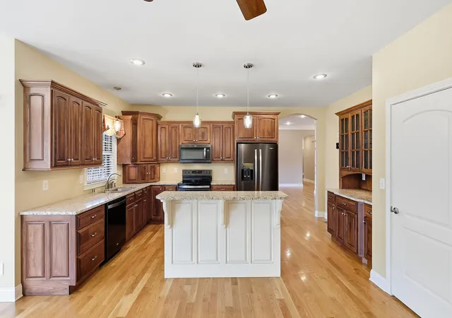 Photo 3 of Single family home for sale at 1002 Bunker Hl Dr, Lawrenceburg, KY 40342 | MLS# 26027800 | Listing updated on 2026-10-13