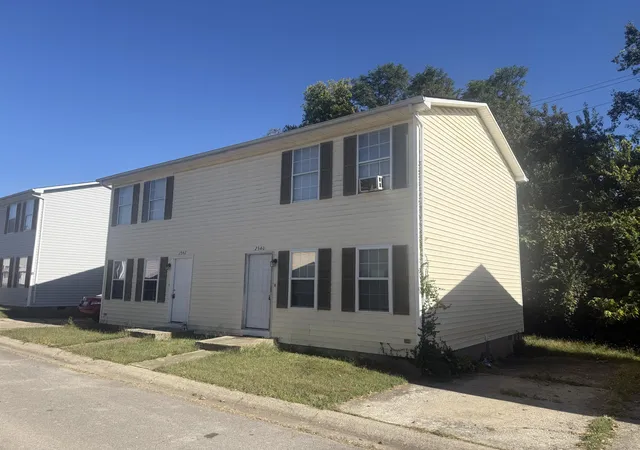 Photo 3 of Multi family home for sale at 2540 Lindenhurst Loop, Lexington, KY 40509 | MLS# 26027650 | Listing updated on 2026-10-13