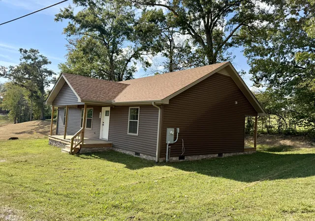 Photo 2 of Single family home for sale at 1019 Topton Rd, London, KY 40744 | MLS# 26027697 | Listing updated on 2026-10-13