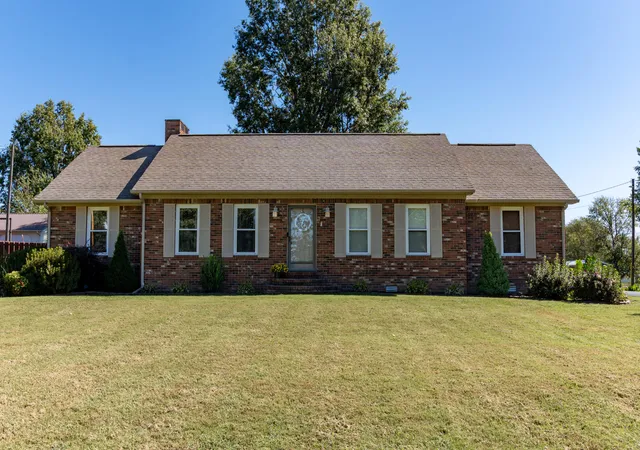 Photo 1 of Single family home for sale at 557 Trailridge Rd, Mayfield, KY 42066 | MLS# 26027828 | Listing updated on 2026-10-28