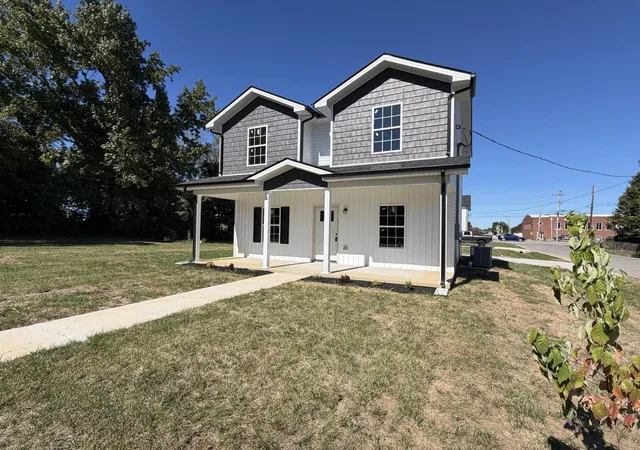 Photo 1 of Single family home for sale at 1301 Squires Aly, Richmond, KY 40475 | MLS# 26027710 | Listing updated on 2026-10-13