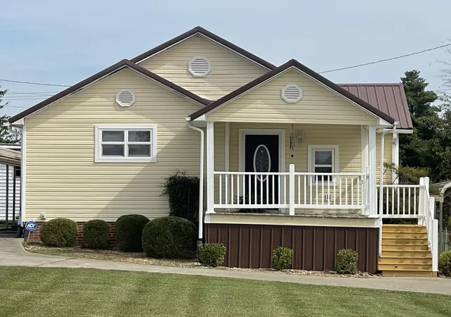 Photo 1 of Single family home for sale at 8774 State Hwy 1232, Corbin, KY 40701 | MLS# 26028084 | Listing updated on 2026-10-20