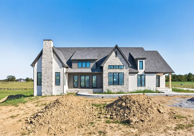 Photo 1 of Single family home for sale at 100 Ava Ct, Wilmore, KY 40390 | MLS# 26028300 | Listing updated on 2026-10-13